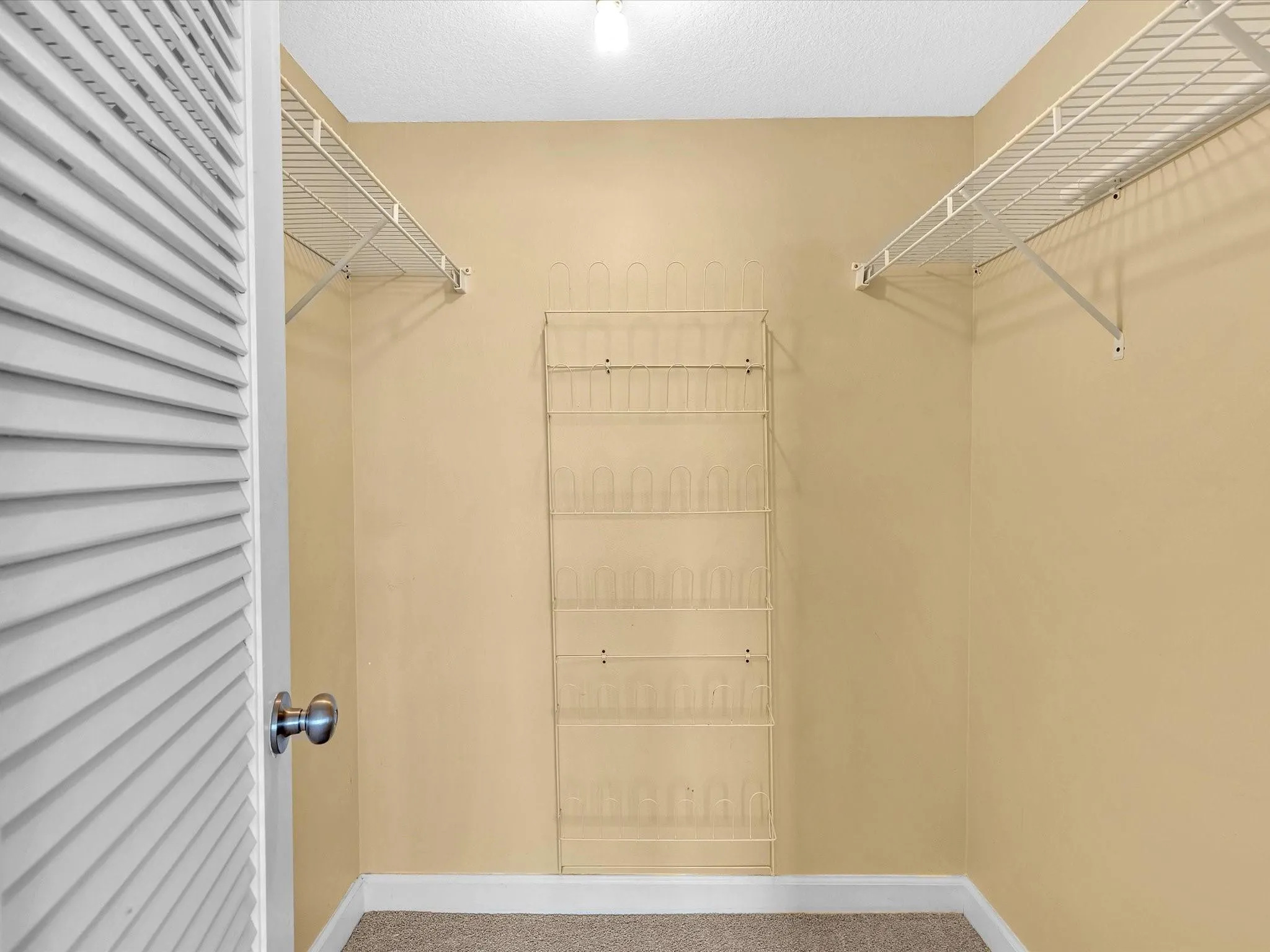 3300 W Rolling Hills Cir, #705