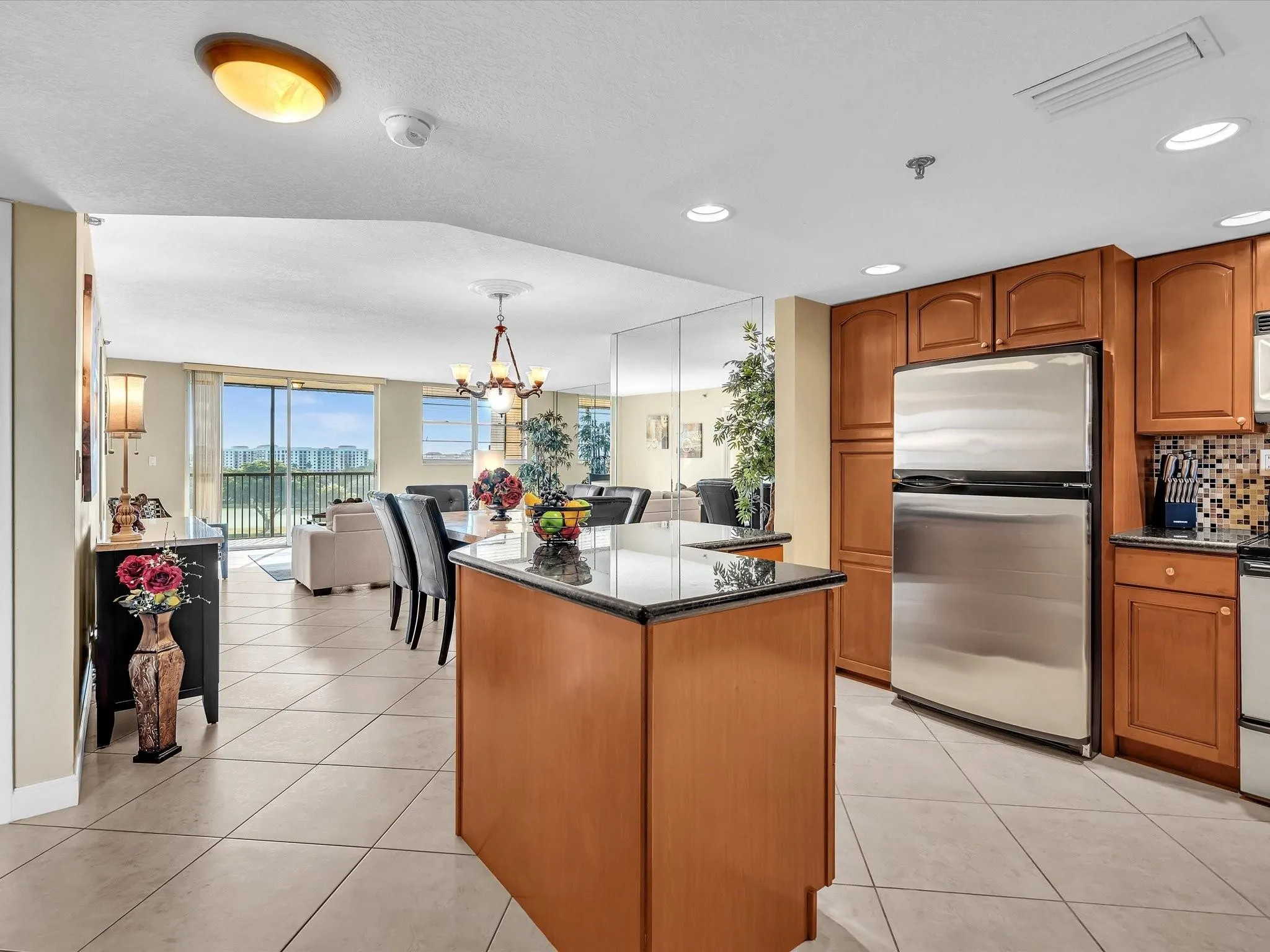 3300 W Rolling Hills Cir, #705