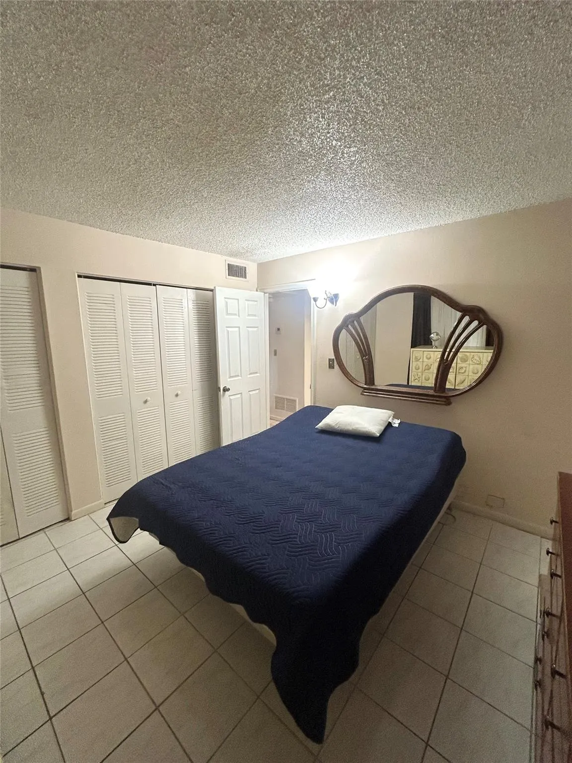 6100 Forest Hill Blvd, #101