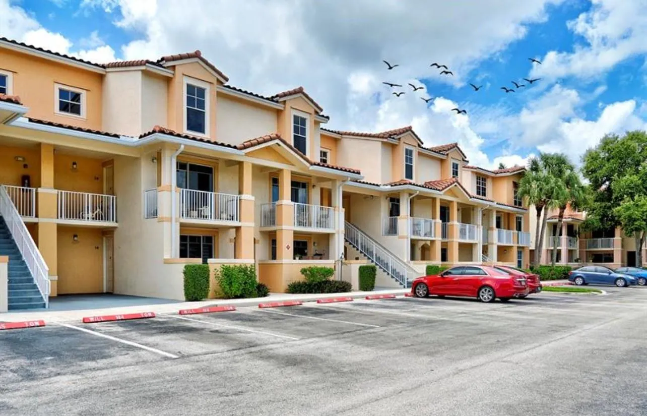 4784 S Central Boulevard, #22