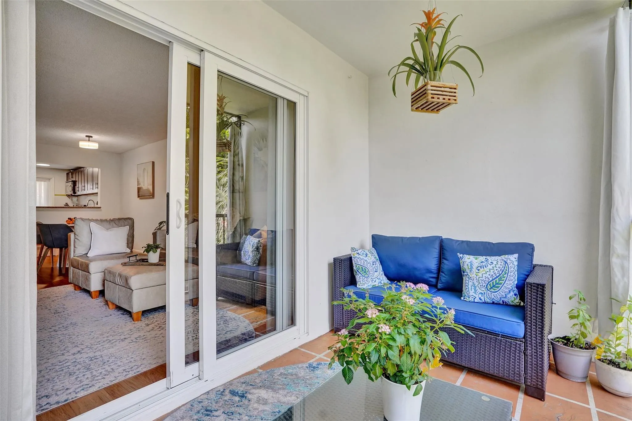 2350 NE 14th Street Cswy, #203