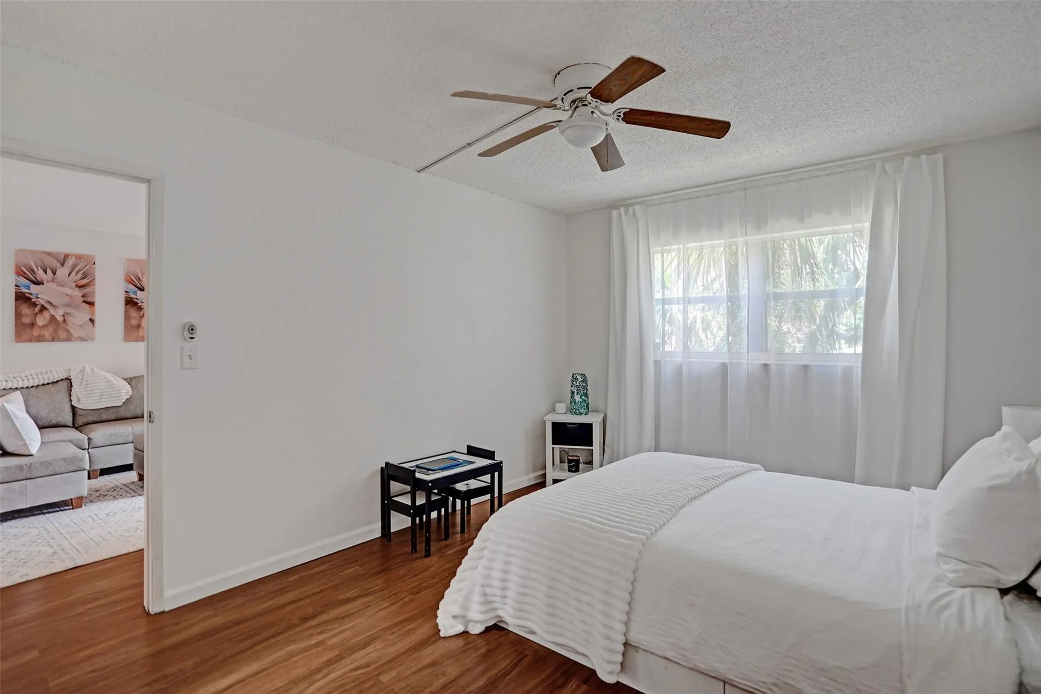 2350 NE 14th Street Cswy, #203