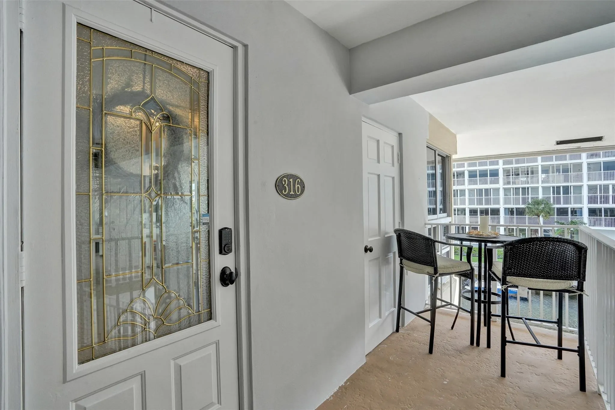 3090 NE 48th St, #316
