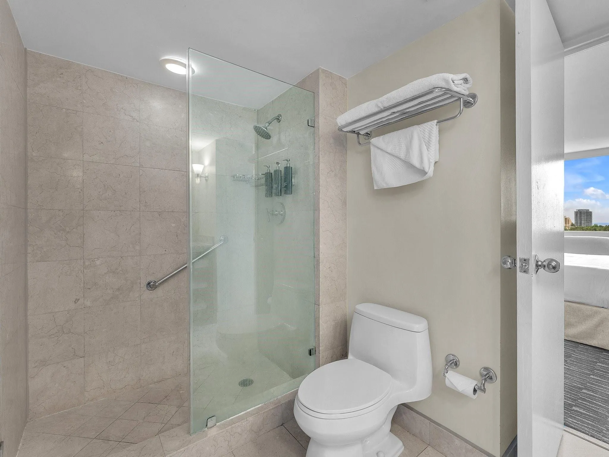 2670 E Sunrise Blvd, #922