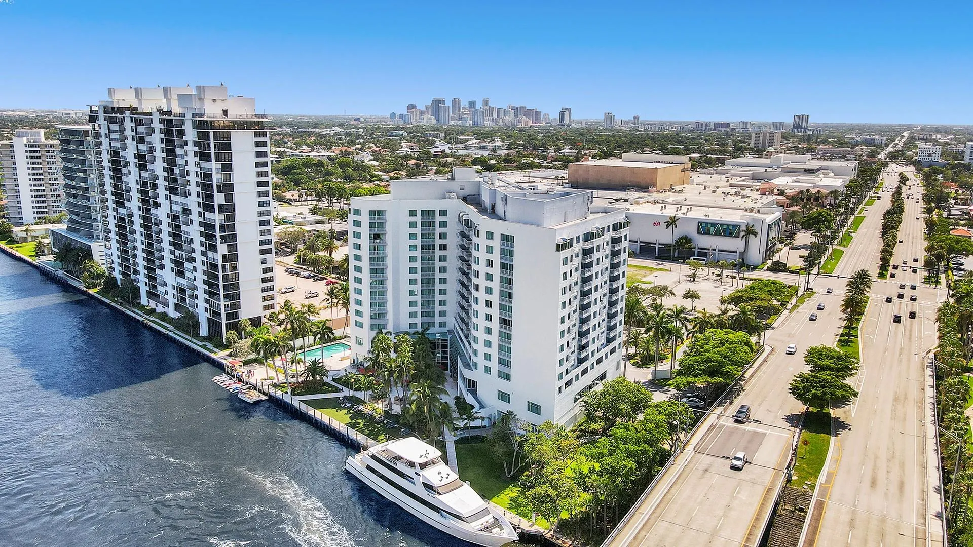 2670 E Sunrise Blvd, #922