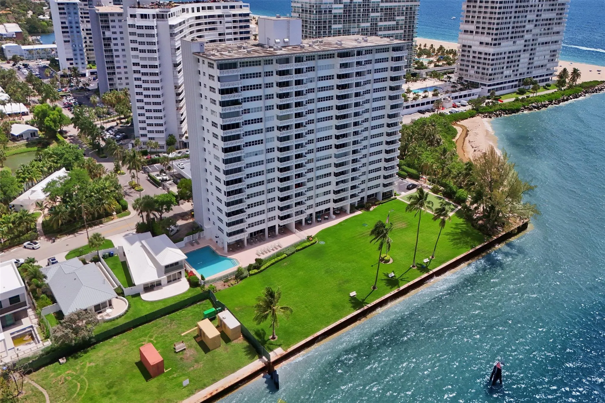 2100 S Ocean Drive, #15E