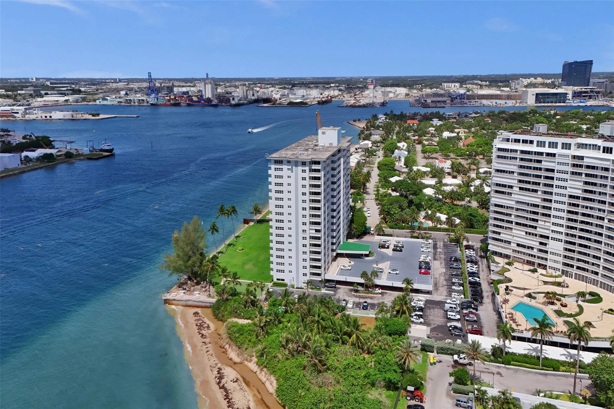 2100 S Ocean Drive, #15E