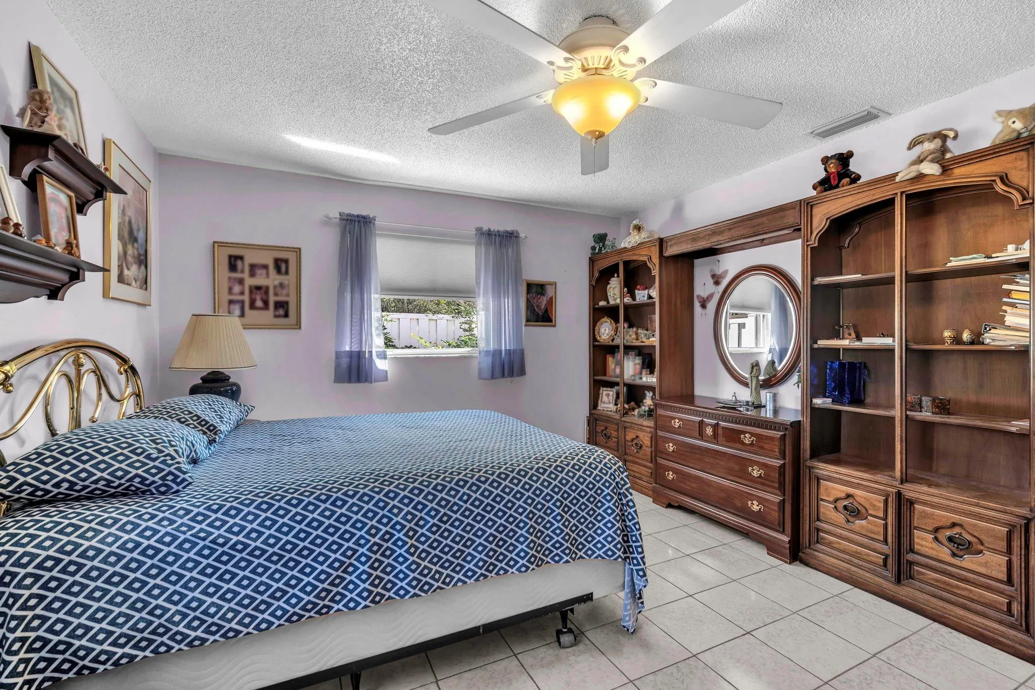 7950 NW 8th Ct