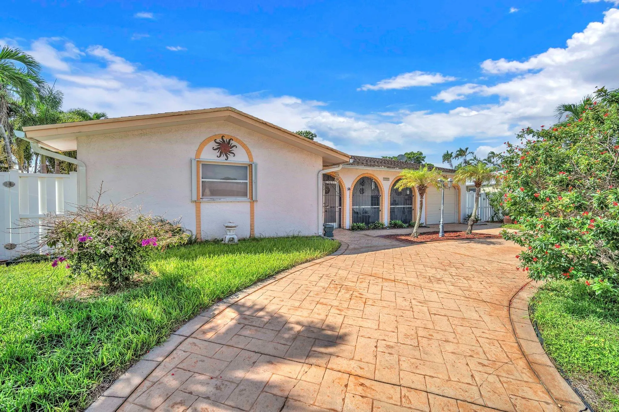 7950 NW 8th Ct