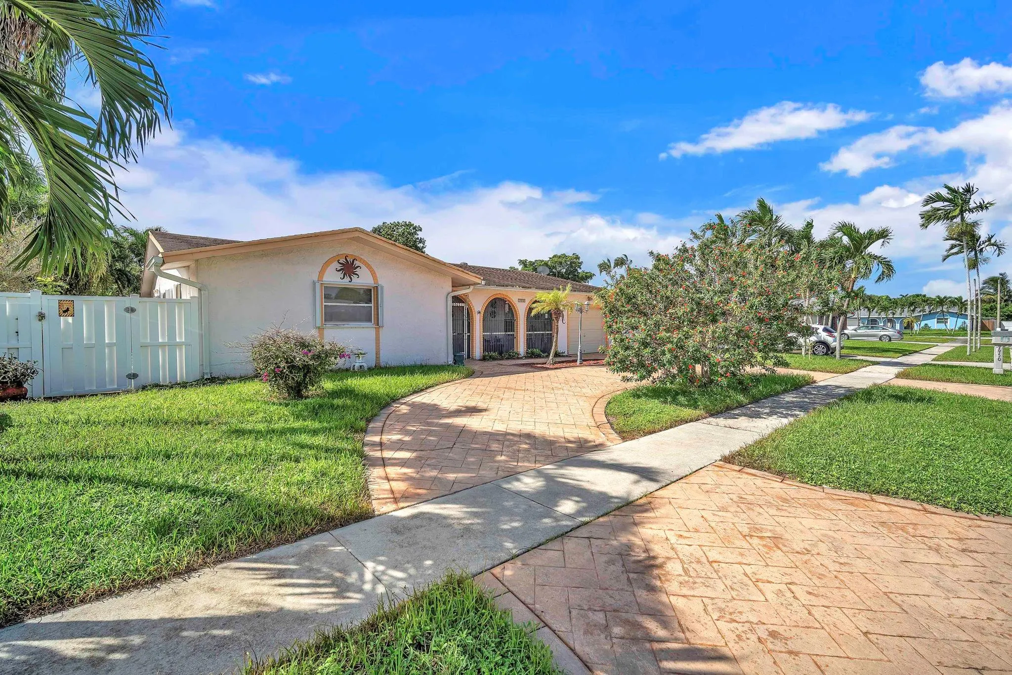 7950 NW 8th Ct