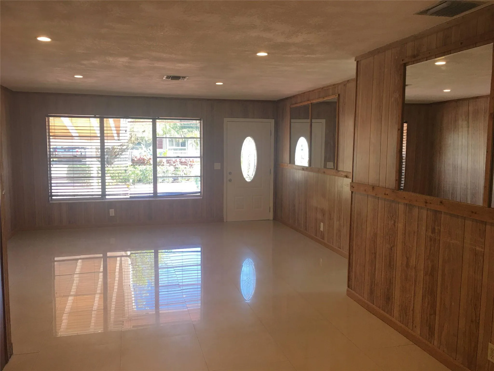 720 N 66th Ter