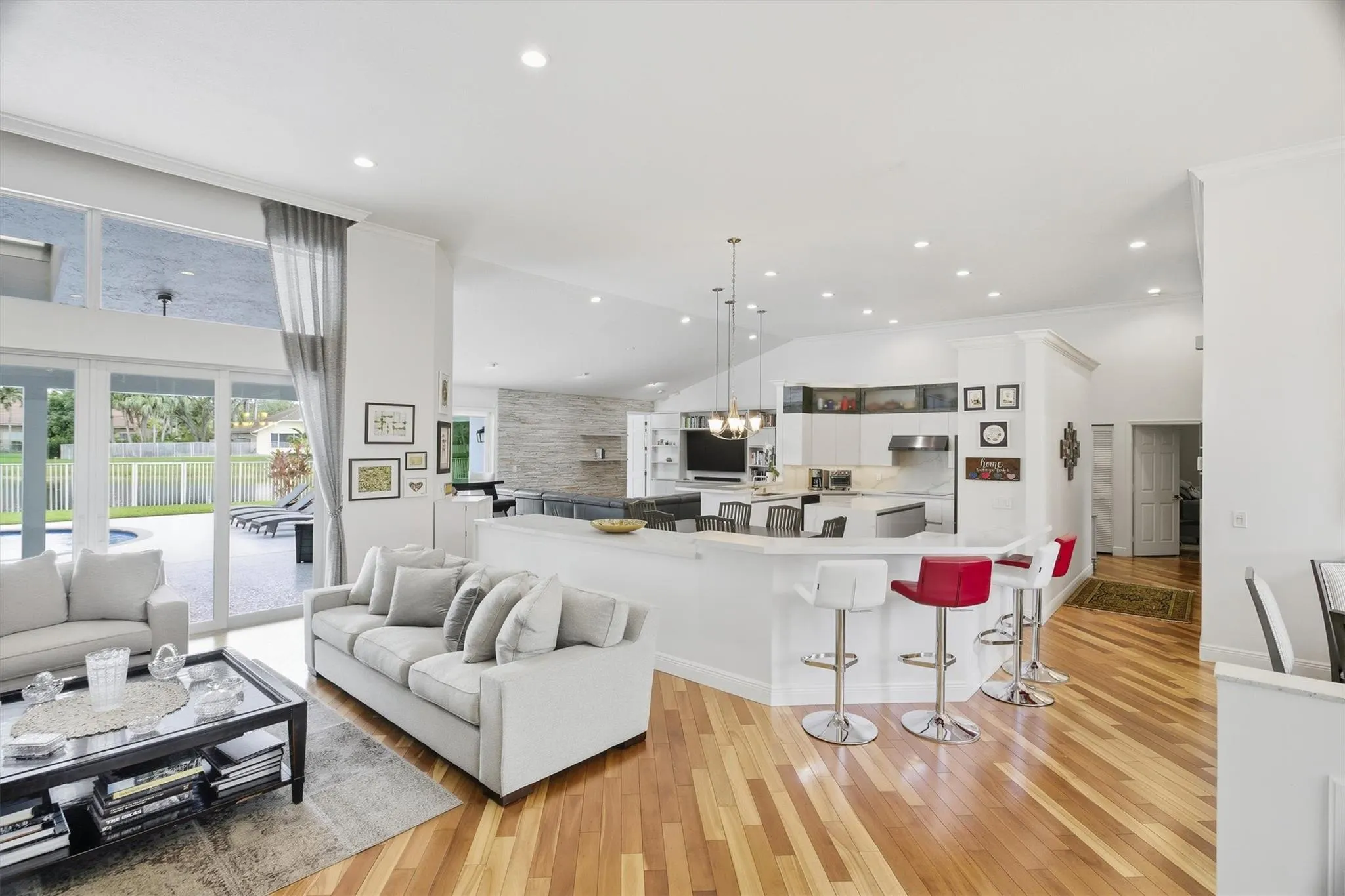 2906 Medinah