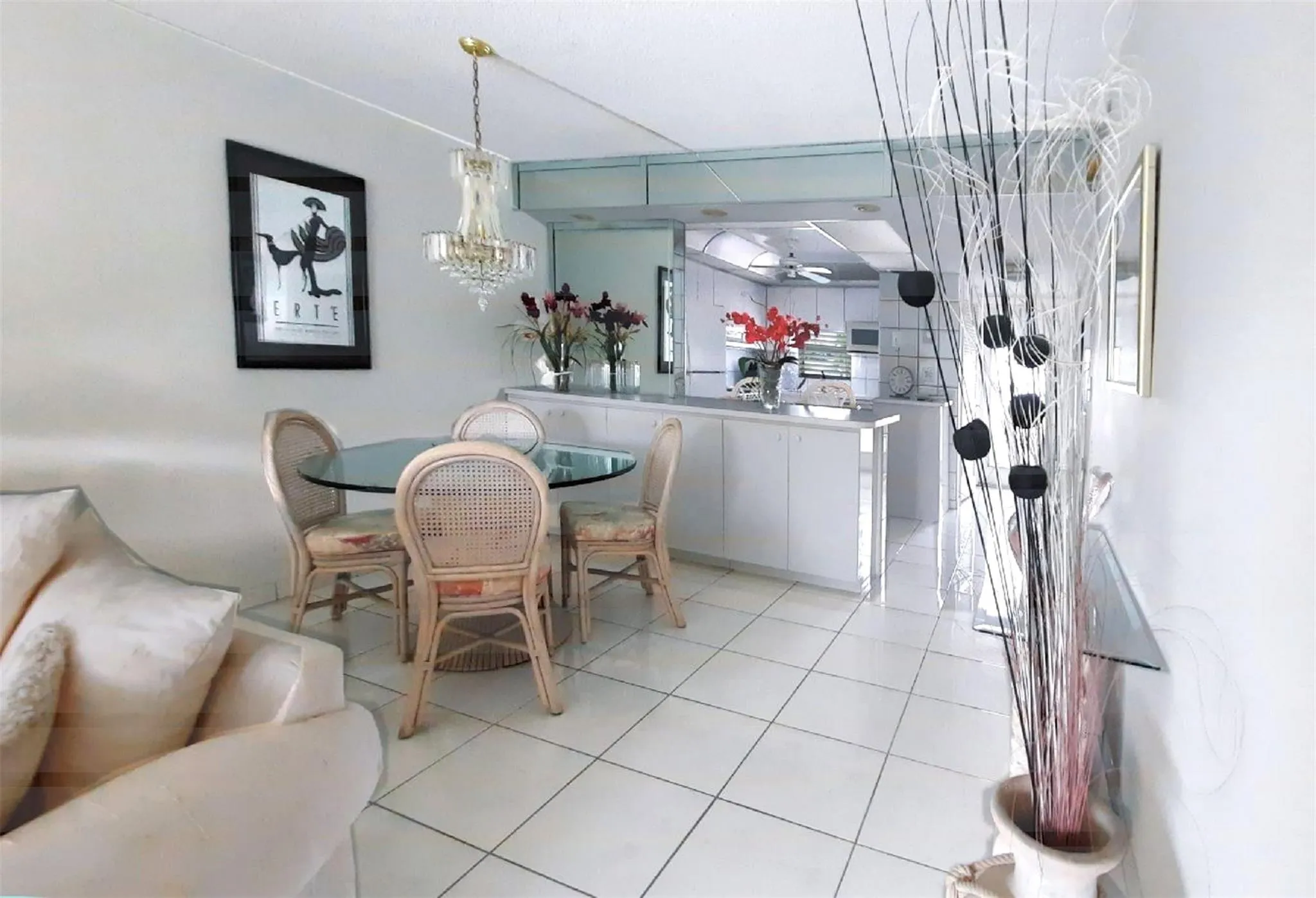 381 S HollybrookDrive, #204