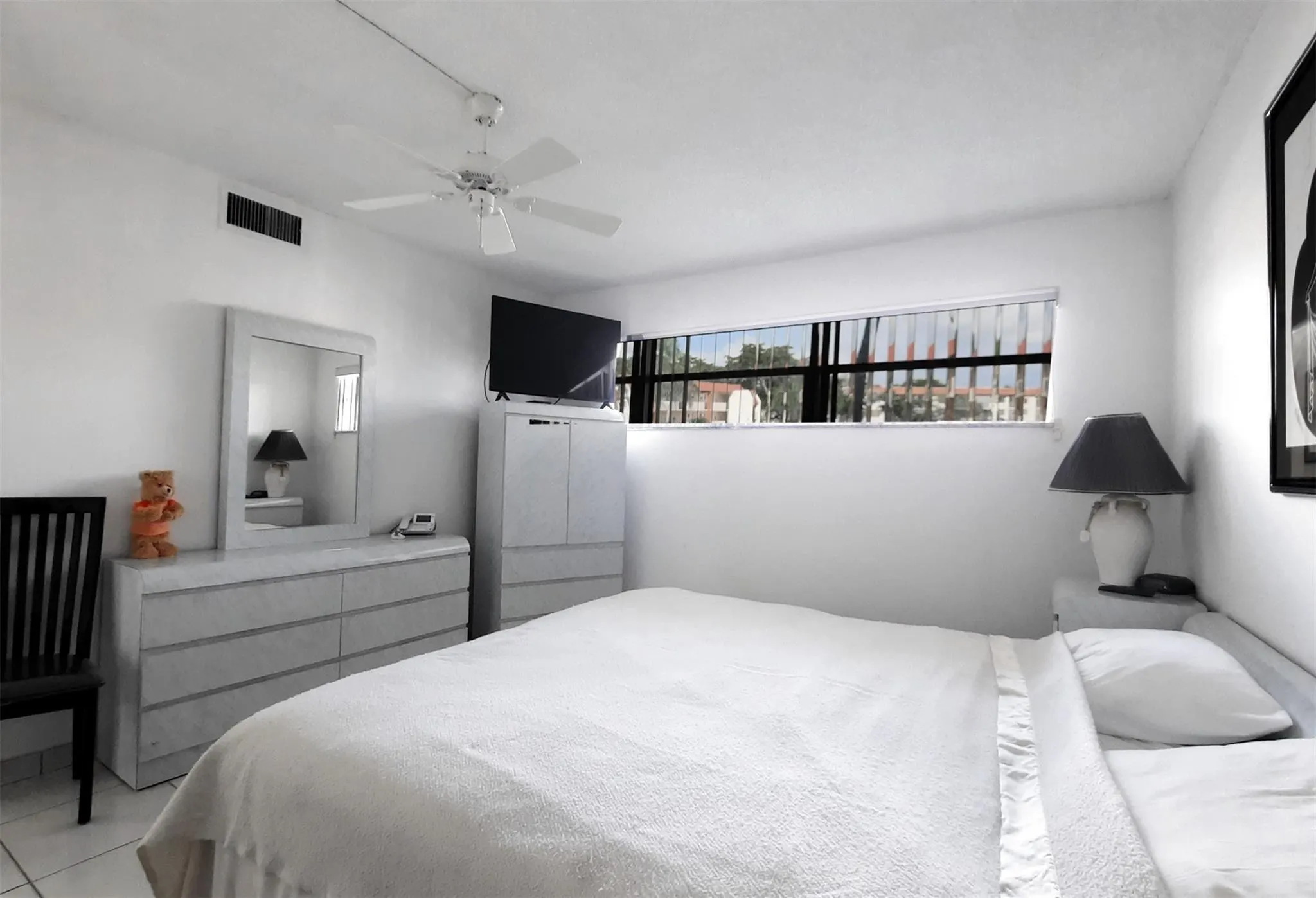 381 S HollybrookDrive, #204