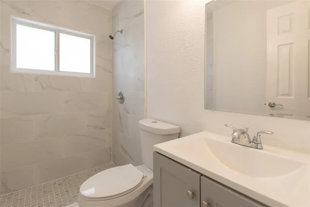 837 NW 57th St