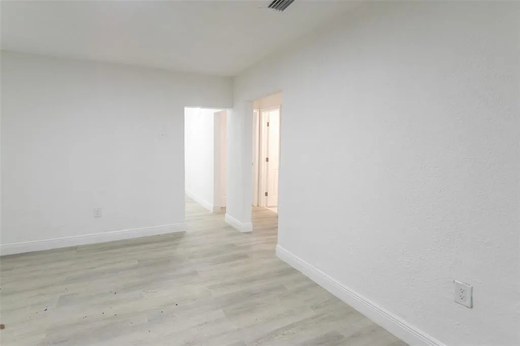 837 NW 57th St