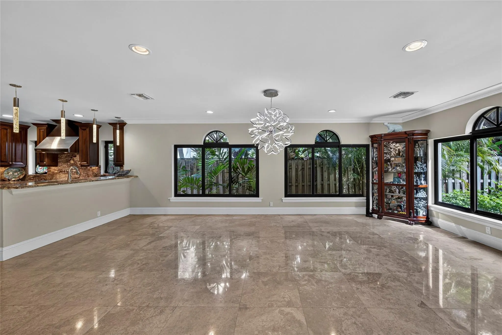 116 SE 11th Ave, #116
