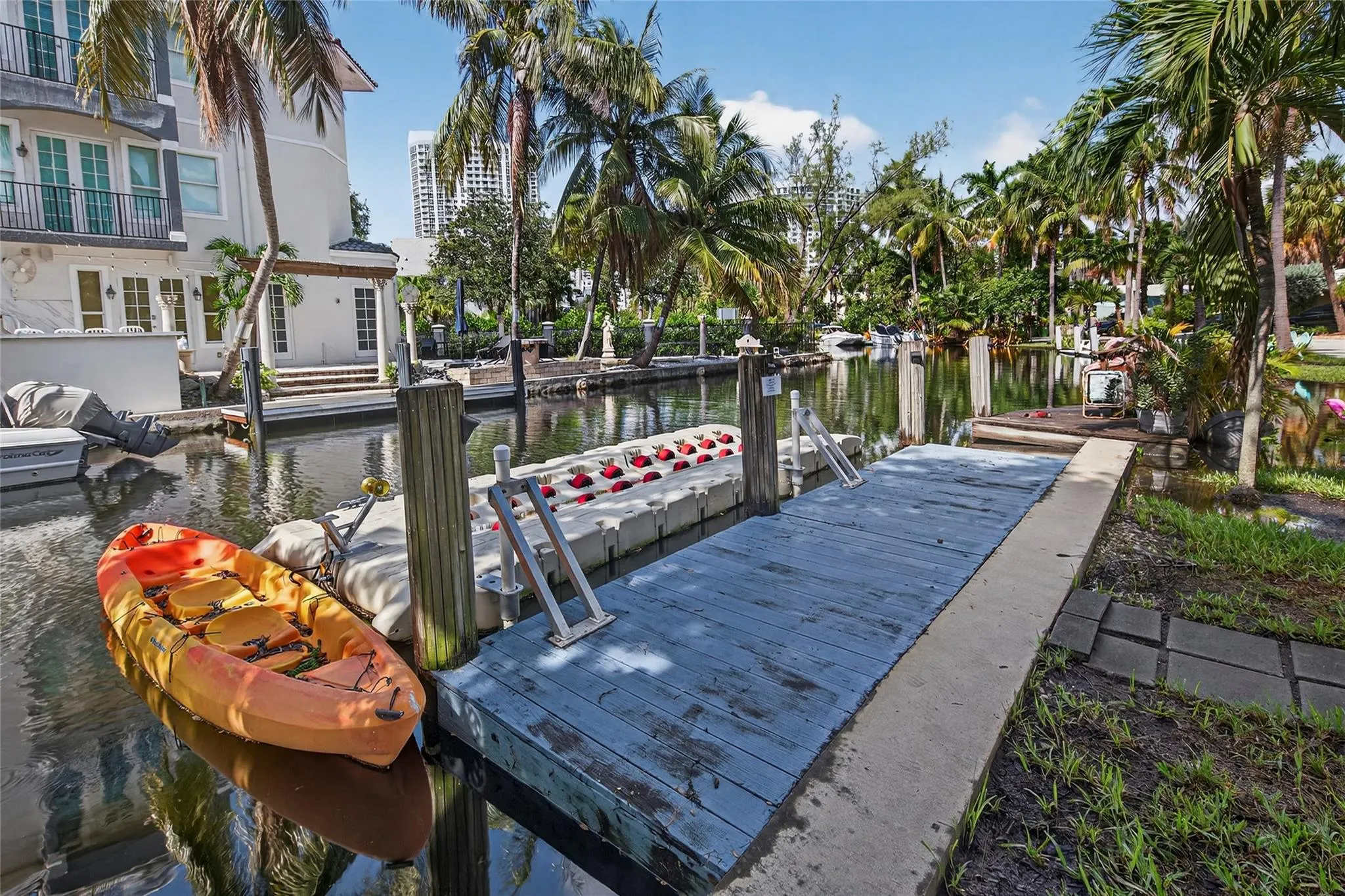 116 SE 11th Ave, #116