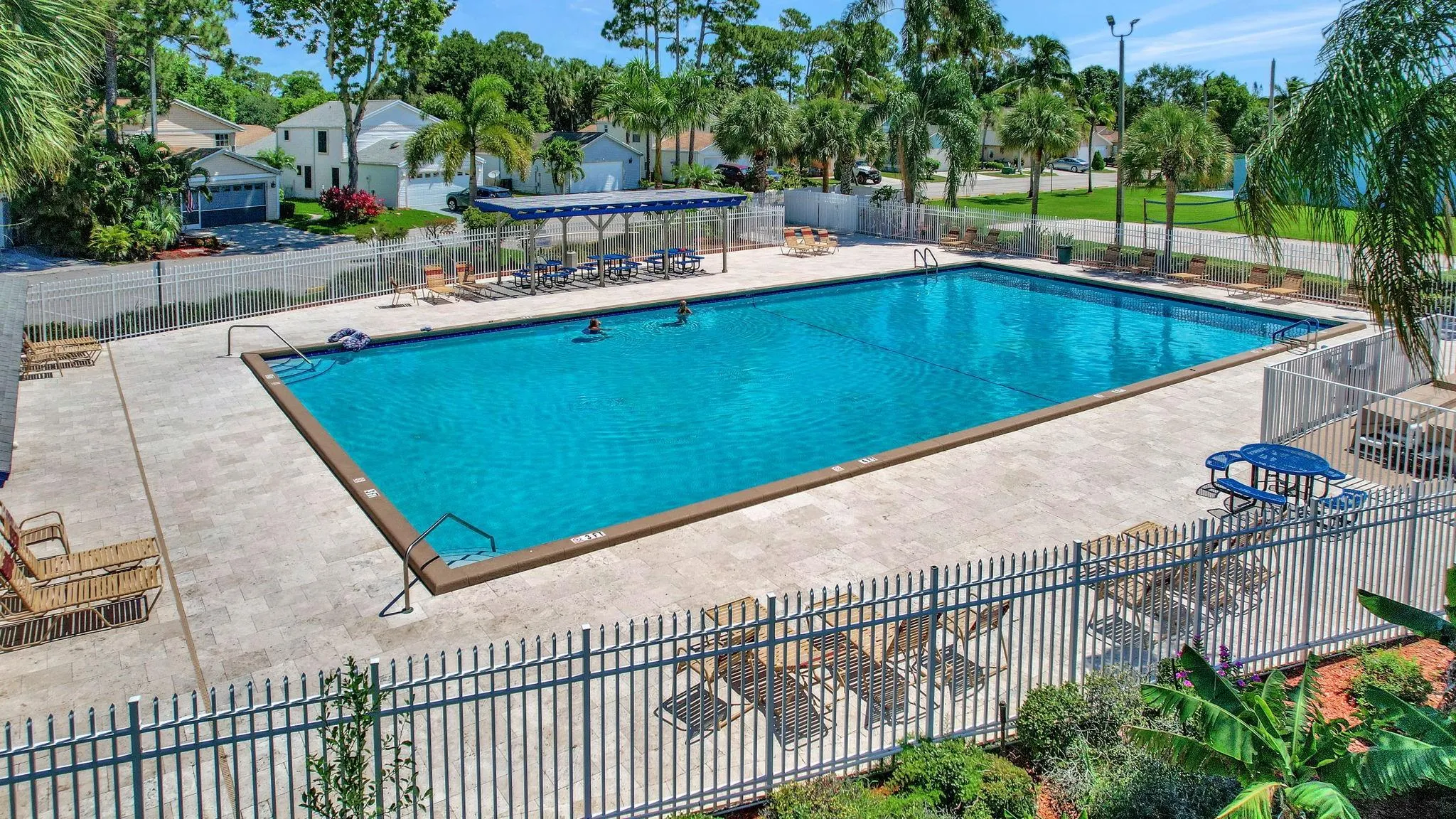 5843 Thisledown Ct