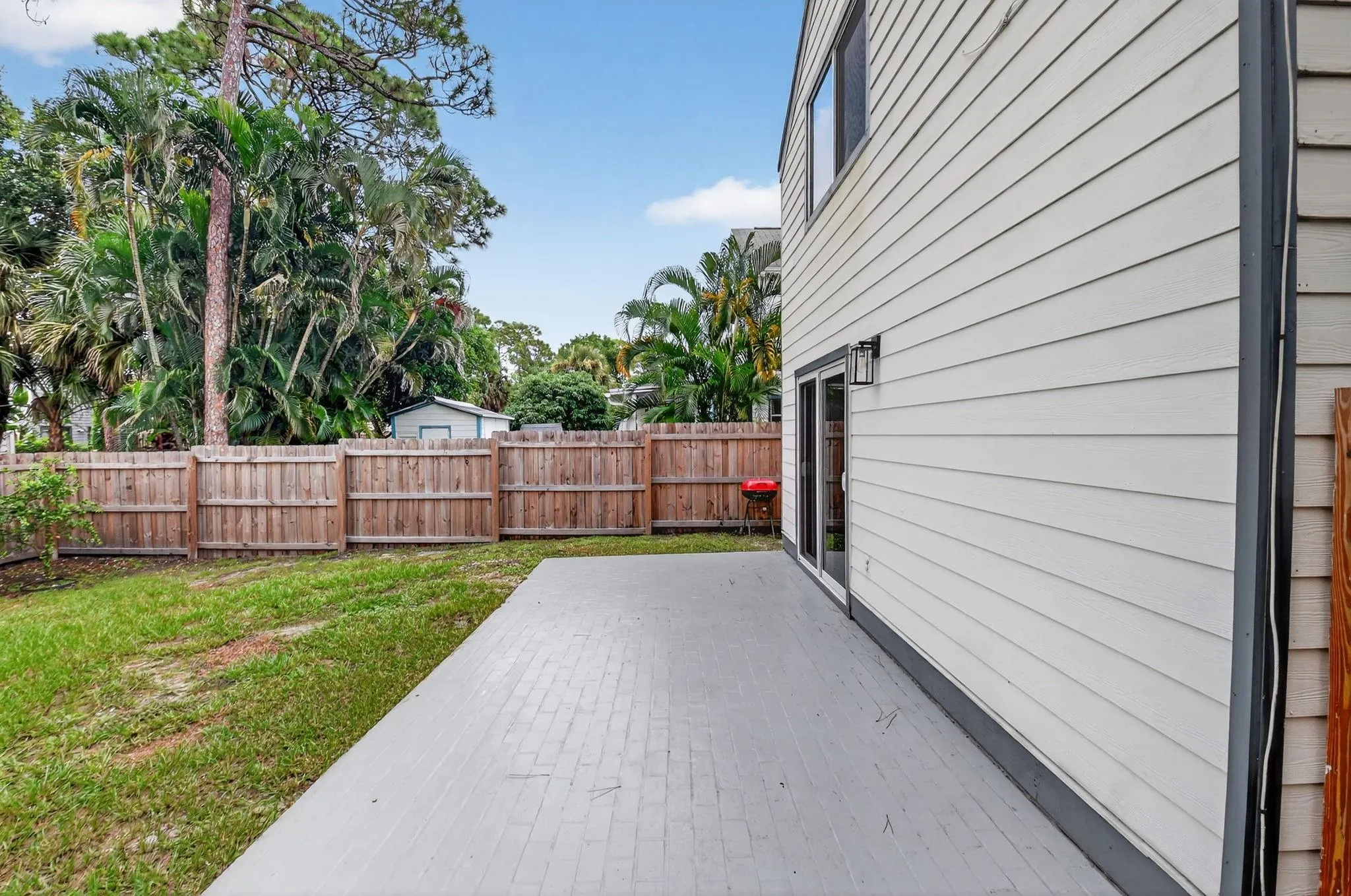 5843 Thisledown Ct