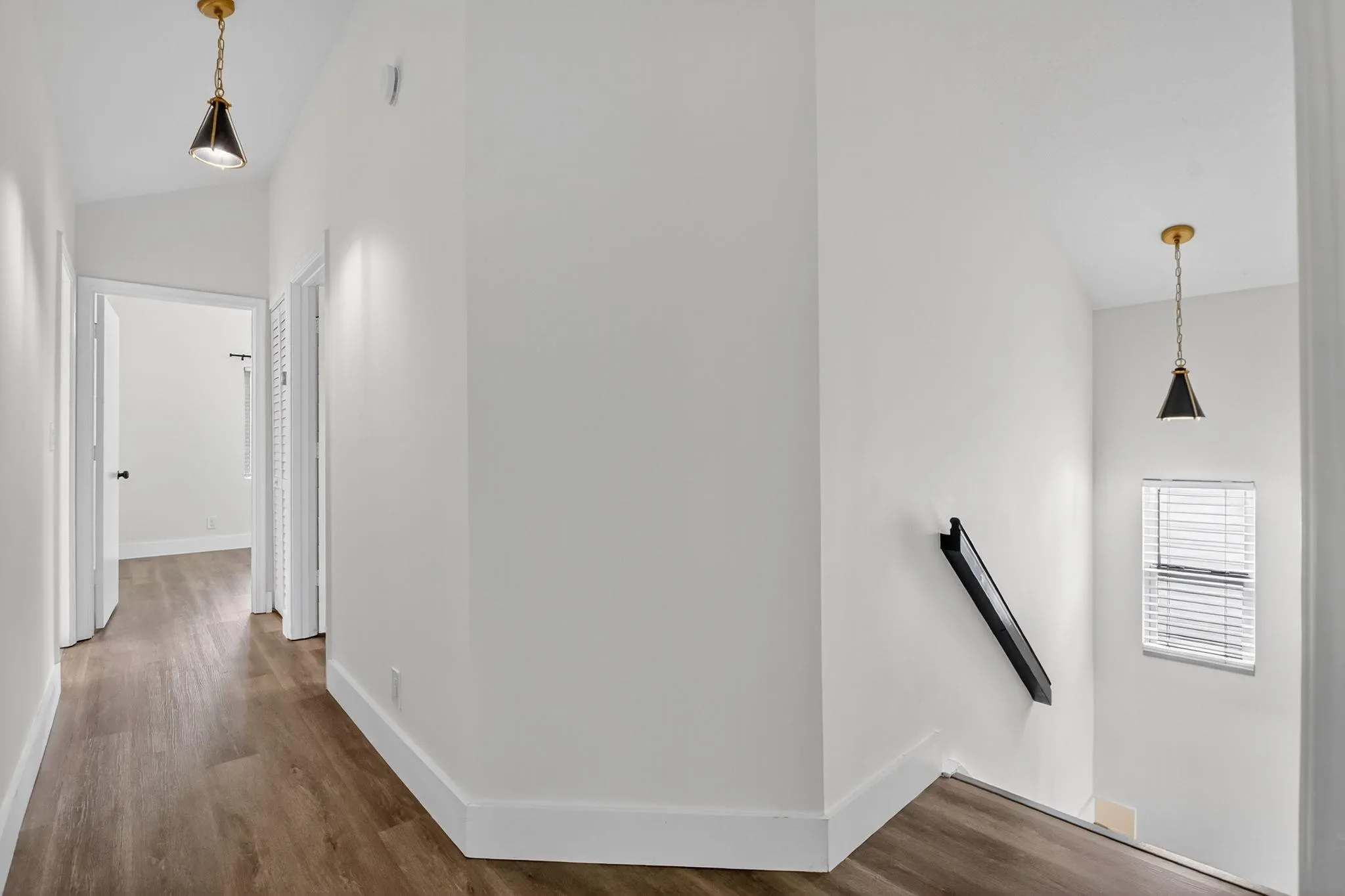 5843 Thisledown Ct