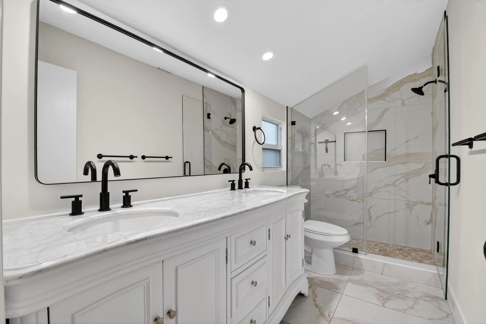 5843 Thisledown Ct
