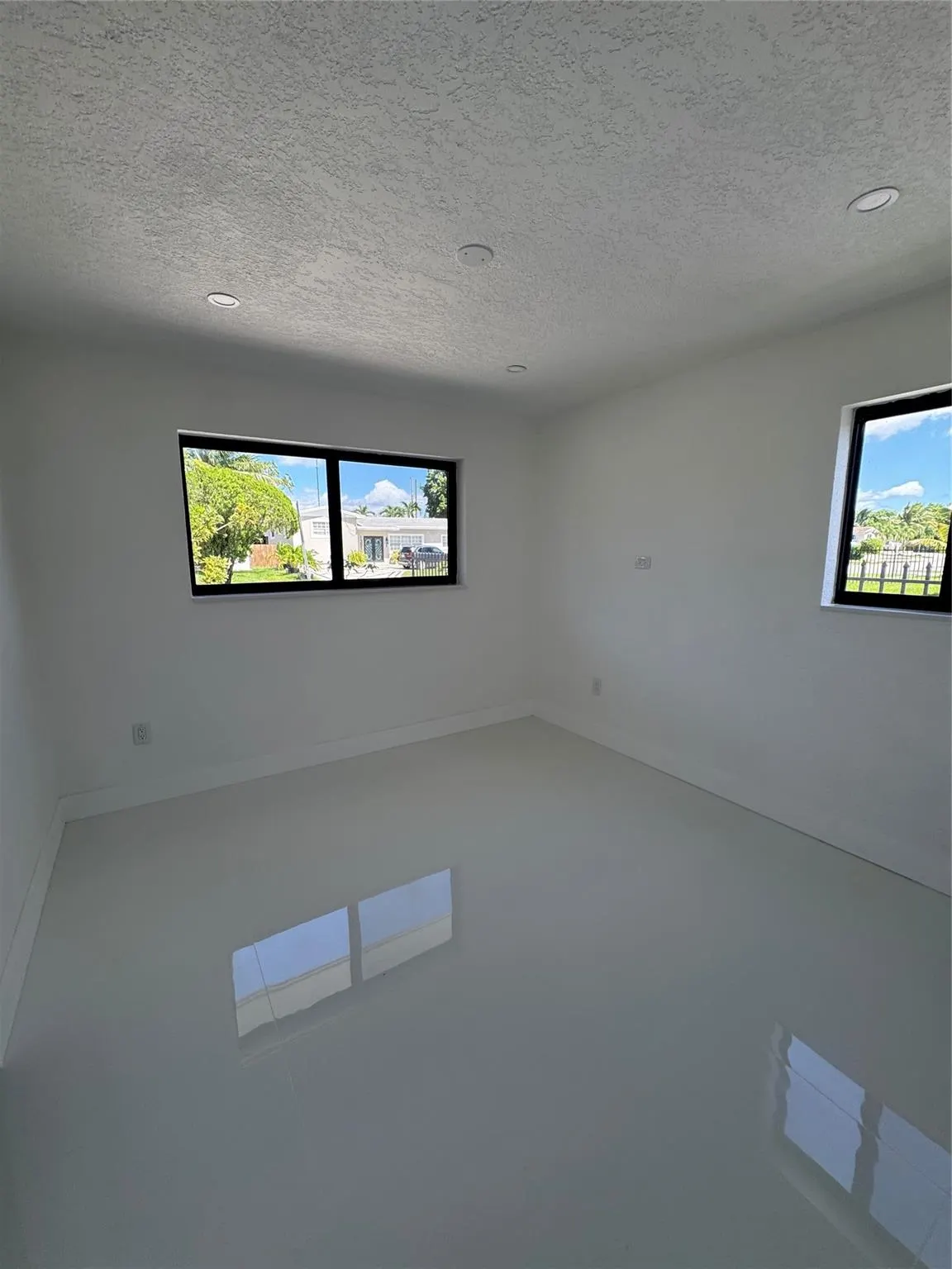 1420 NW 198th St