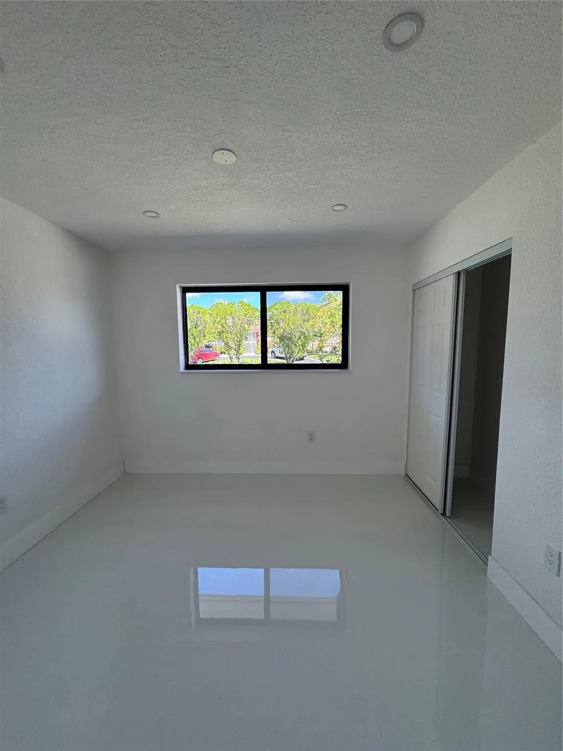 1420 NW 198th St