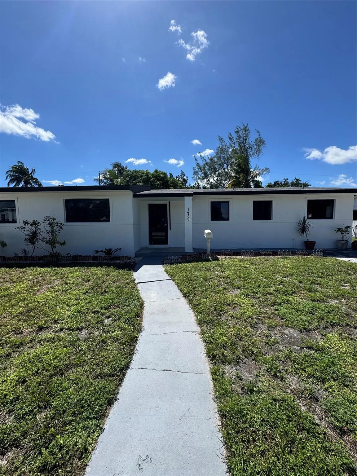 1420 NW 198th St