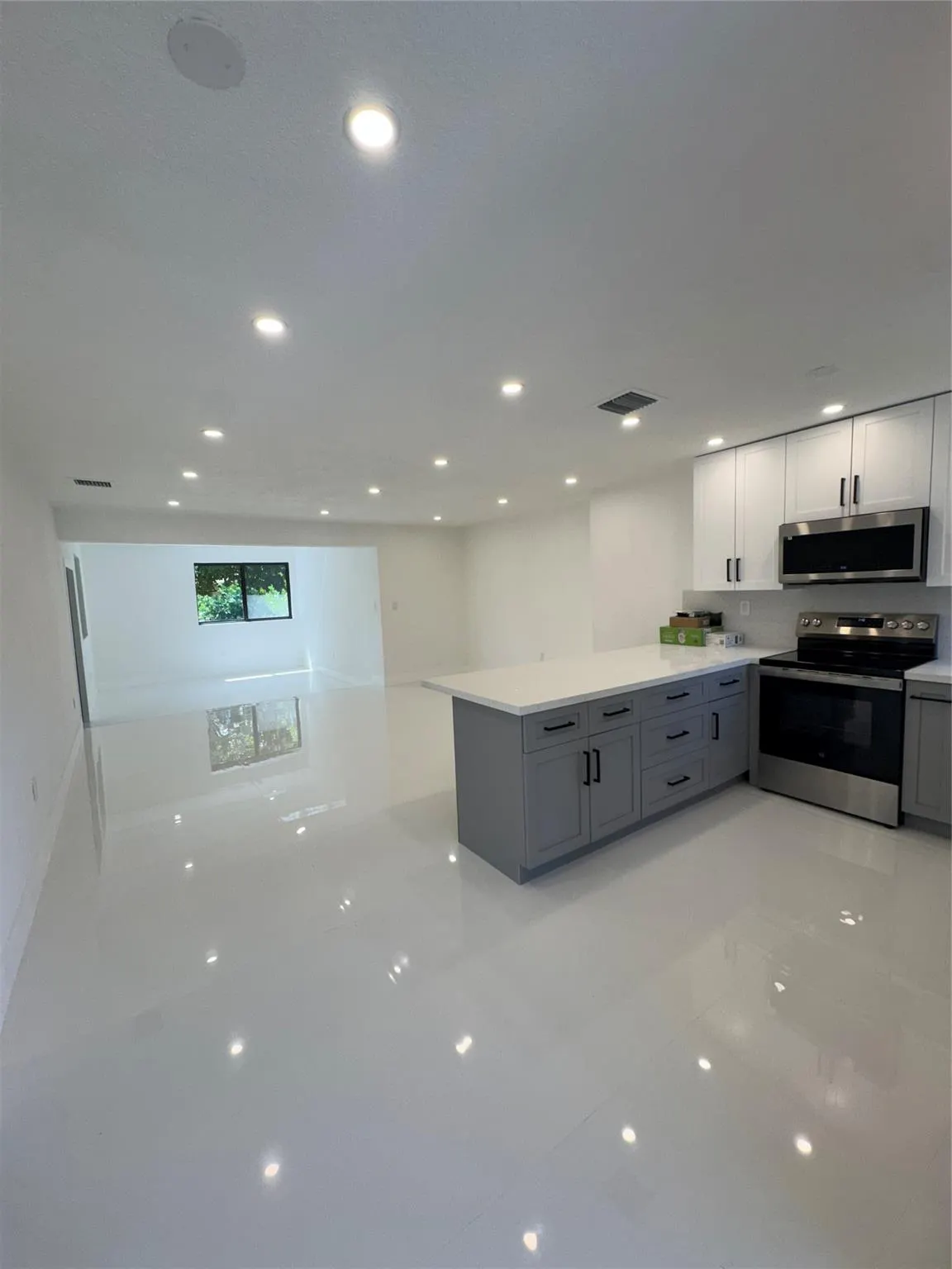 1420 NW 198th St