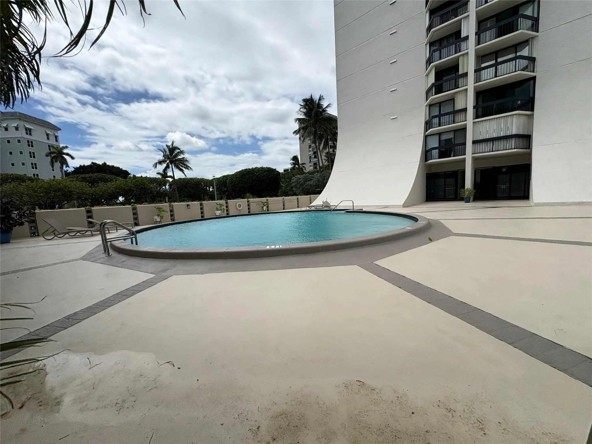 2400 Presidential Way, #505