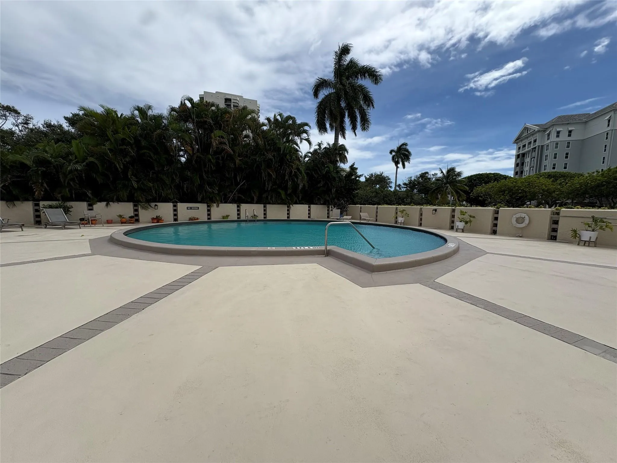 2400 Presidential Way, #505