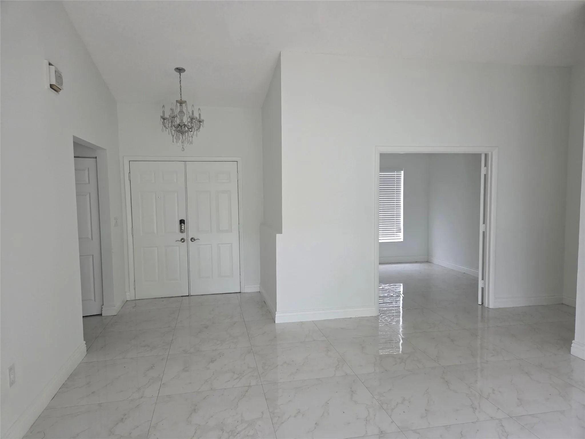 7000 SW 39th Ct