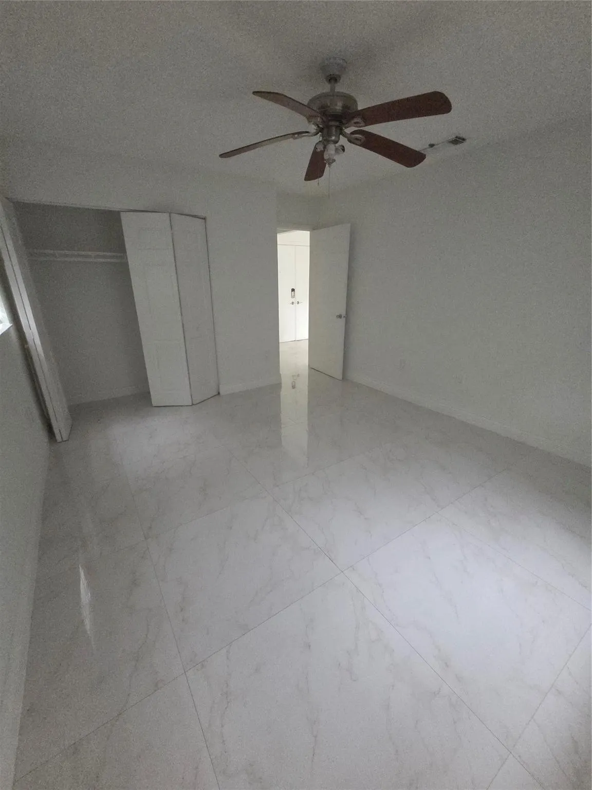 7000 SW 39th Ct