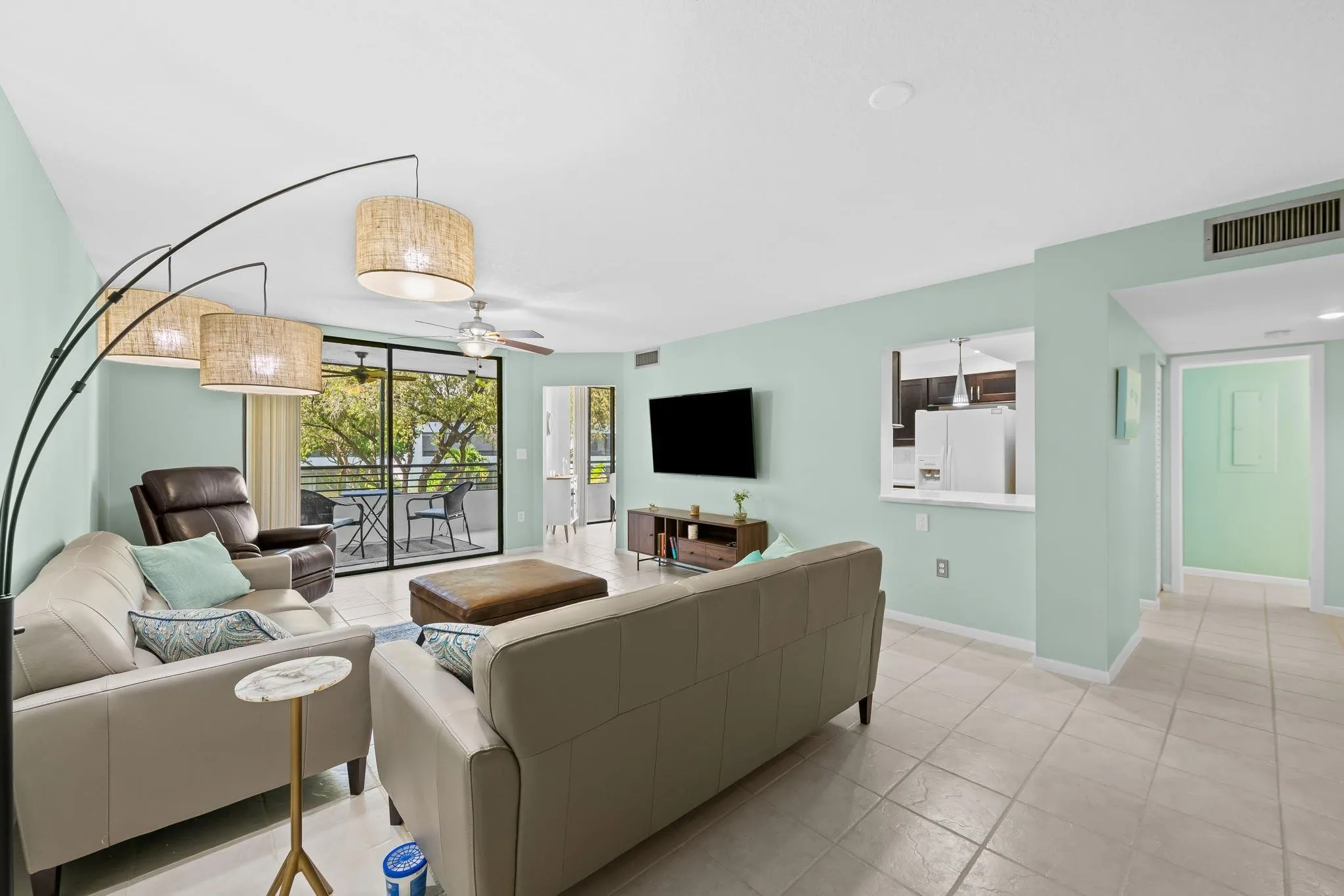 1470 Sheridan St, #16C