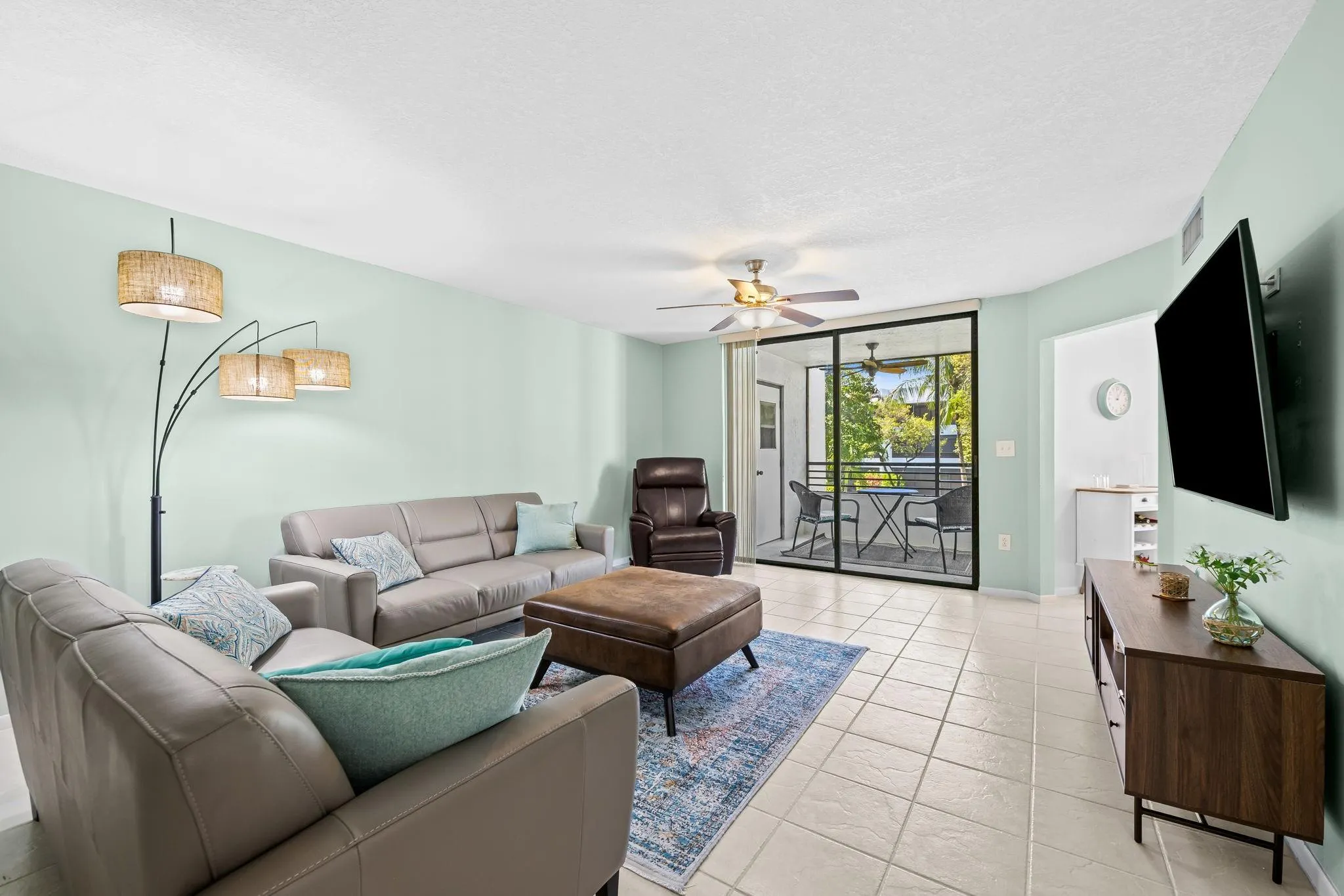 1470 Sheridan St, #16C