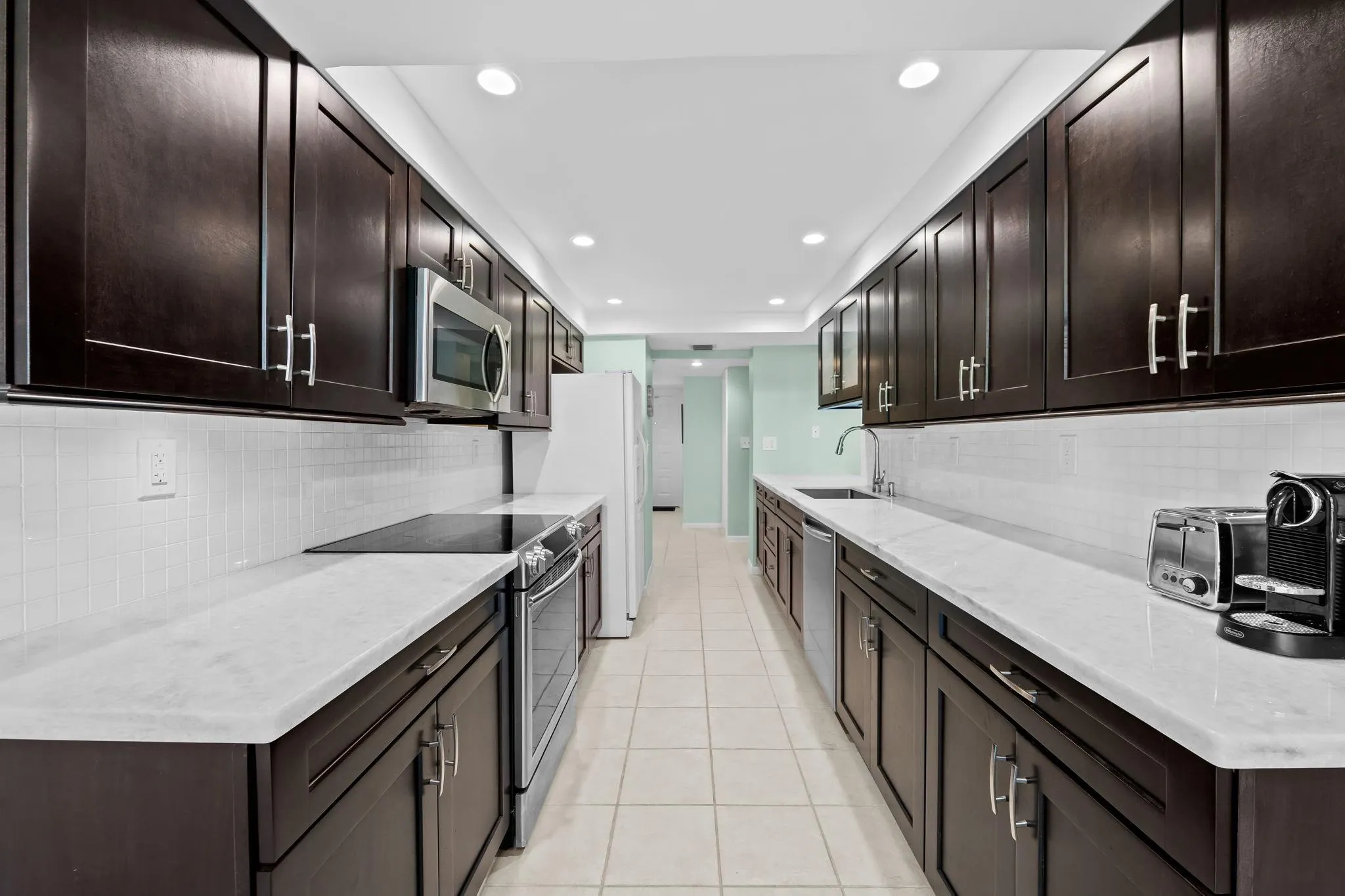 1470 Sheridan St, #16C