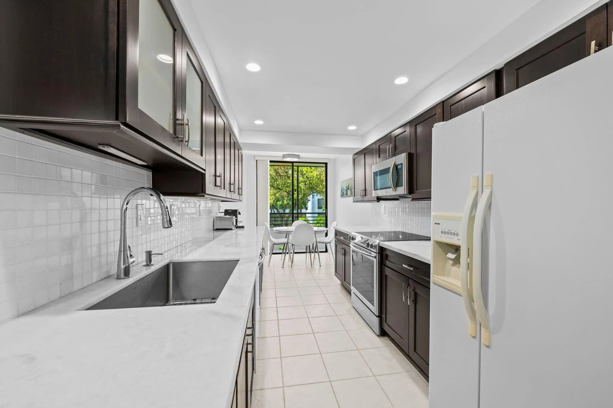 1470 Sheridan St, #16C