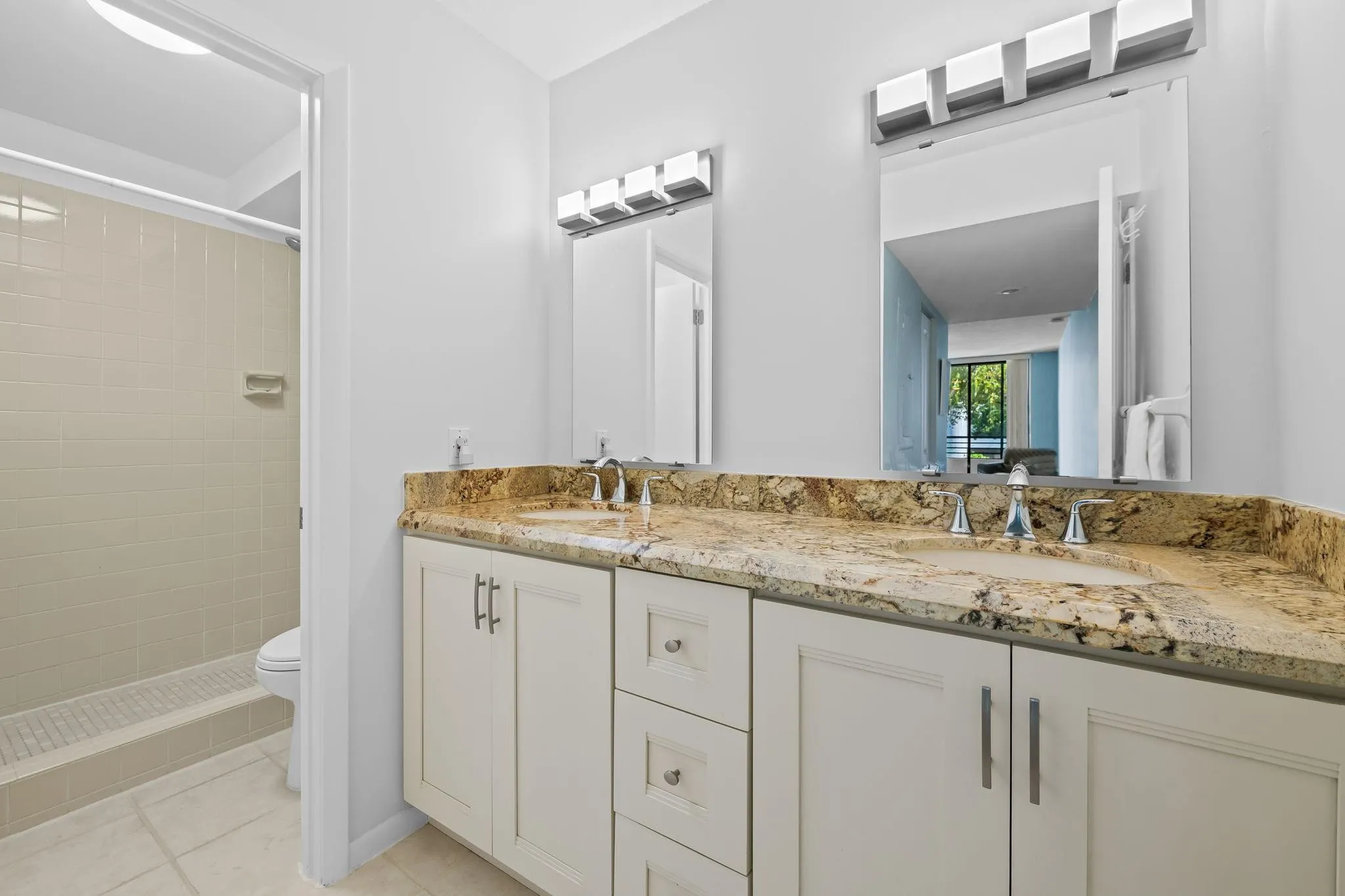 1470 Sheridan St, #16C