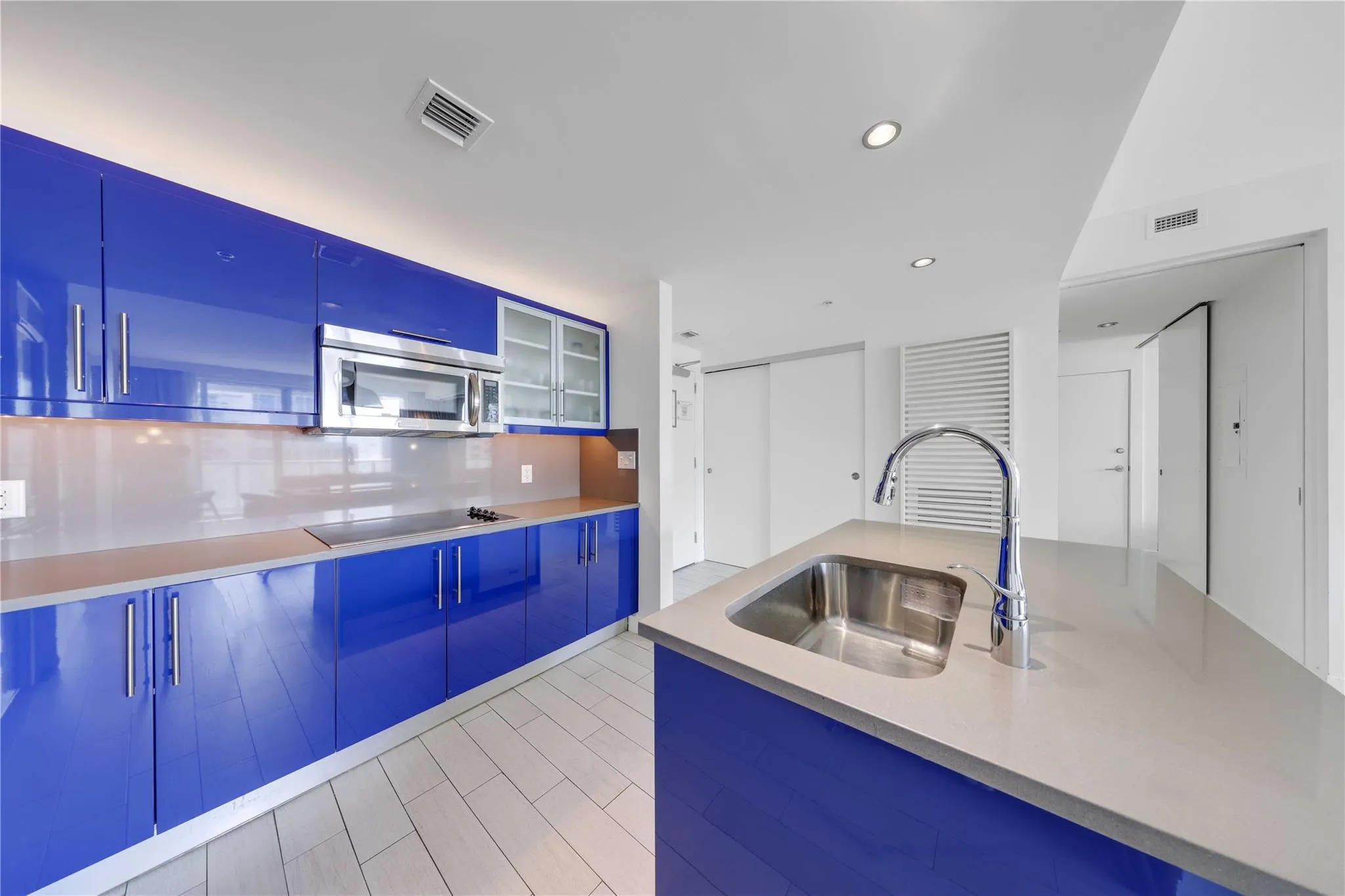3101 Bayshore, #1007