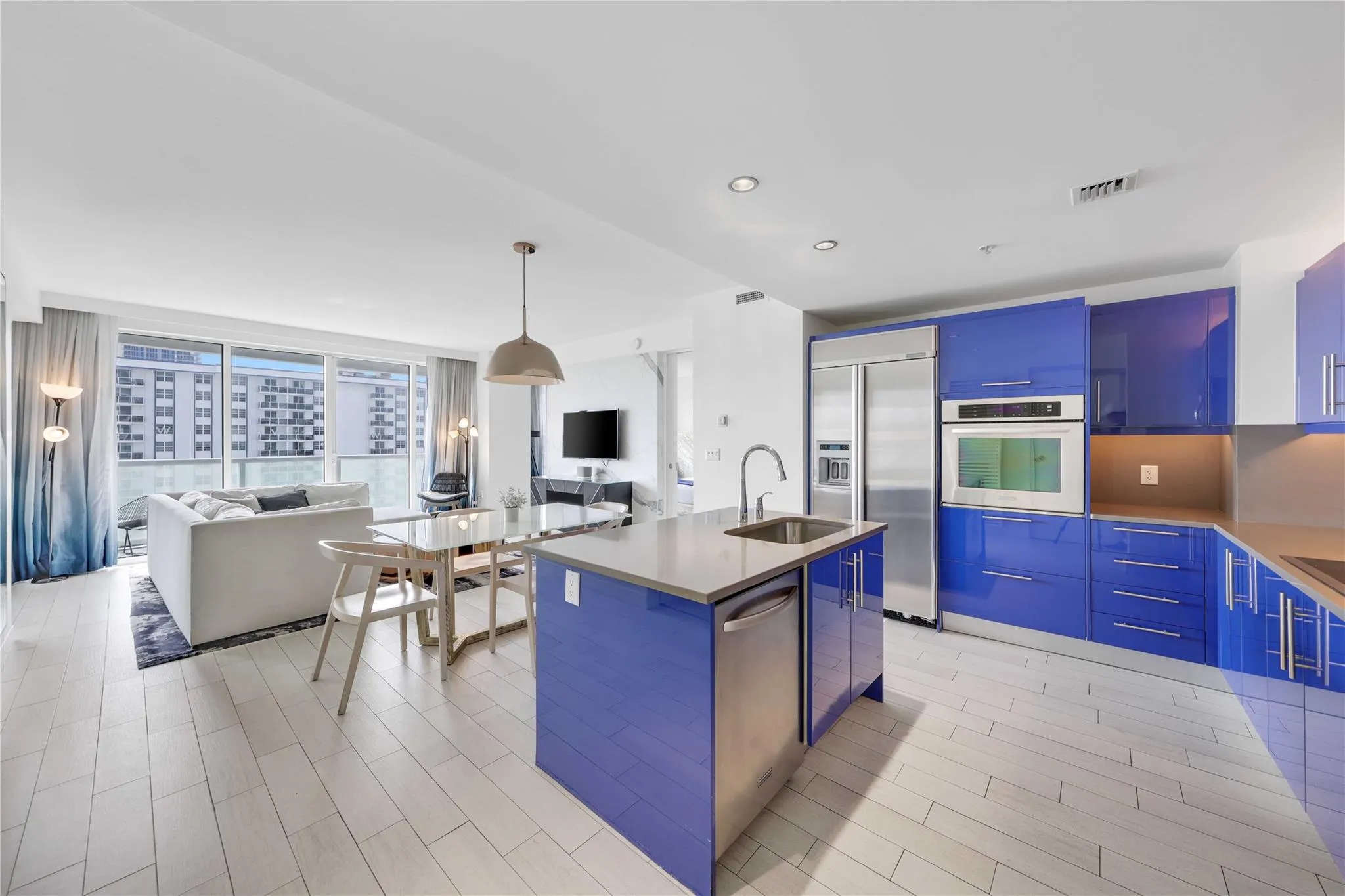 3101 Bayshore, #1007