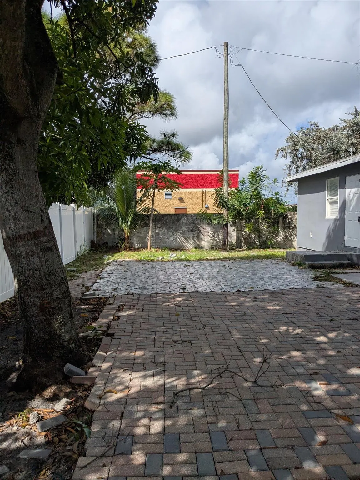 1110 Palm Beach Lakes Blvd