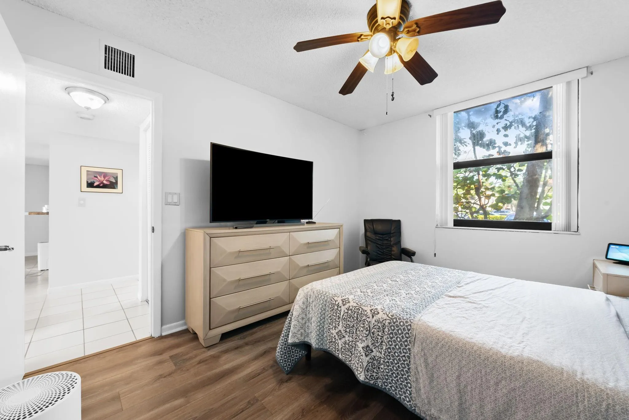 2908 Carambola Cir, #101-B