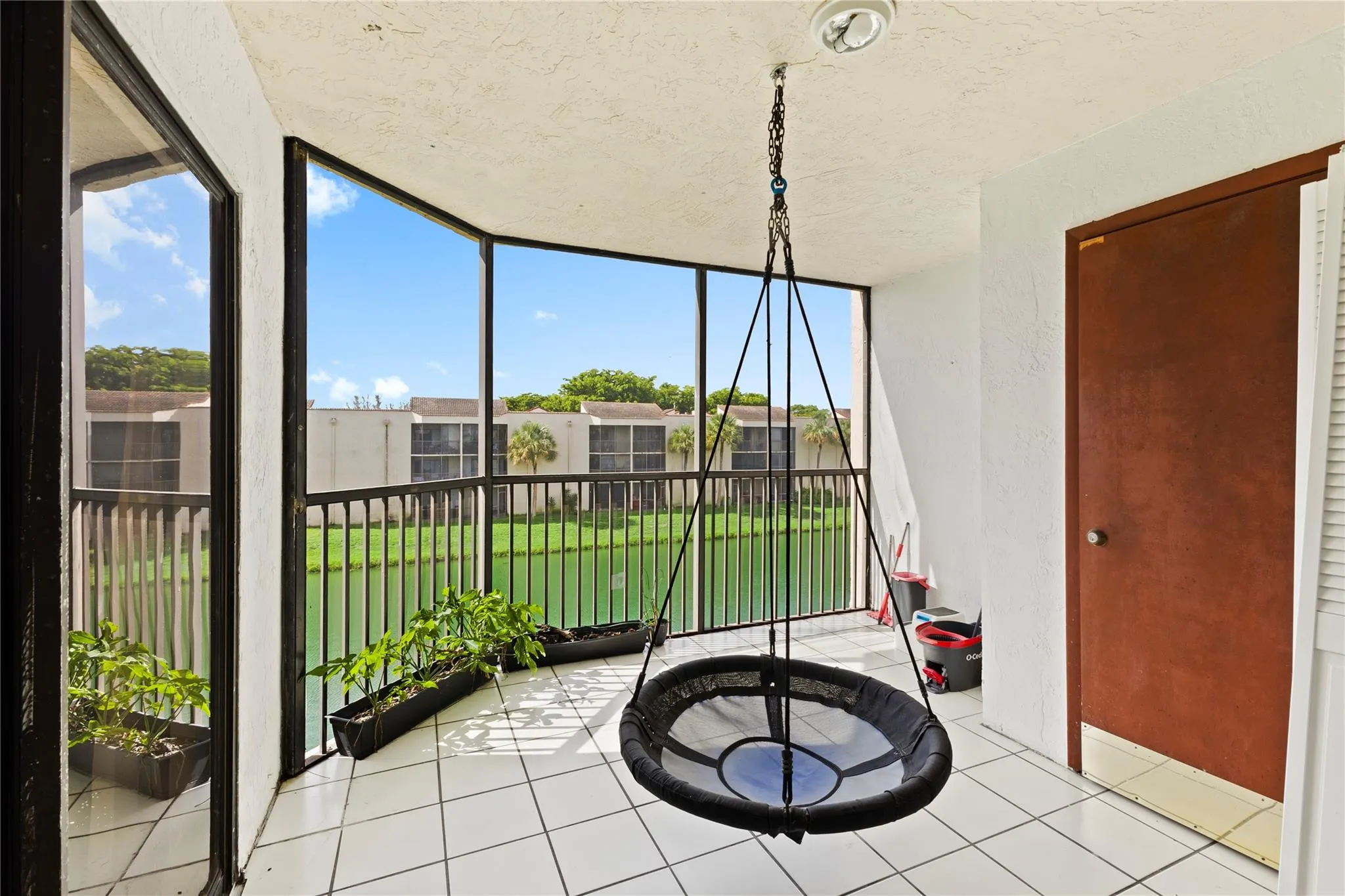 3199 Foxcroft Rd, #304