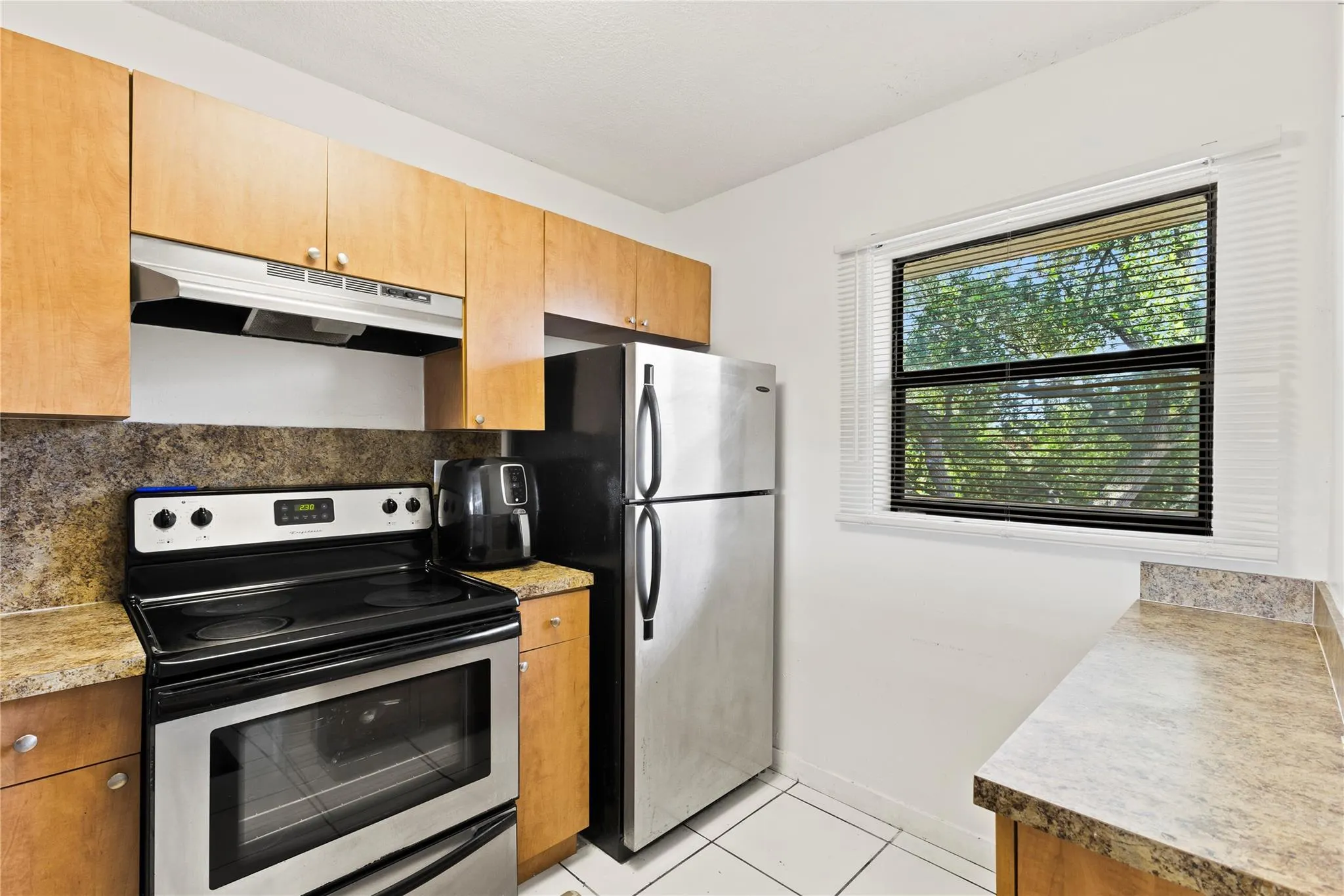 3199 Foxcroft Rd, #304
