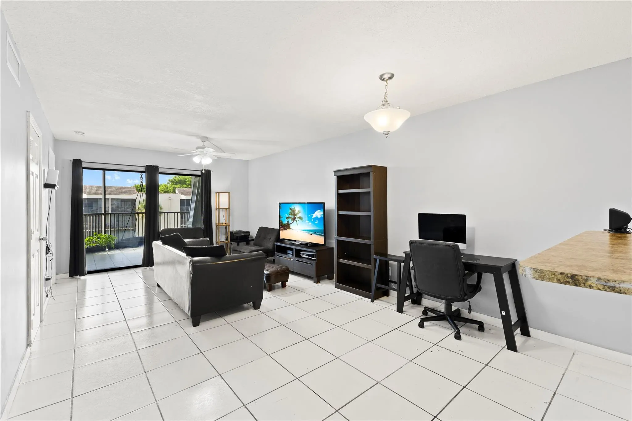 3199 Foxcroft Rd, #304