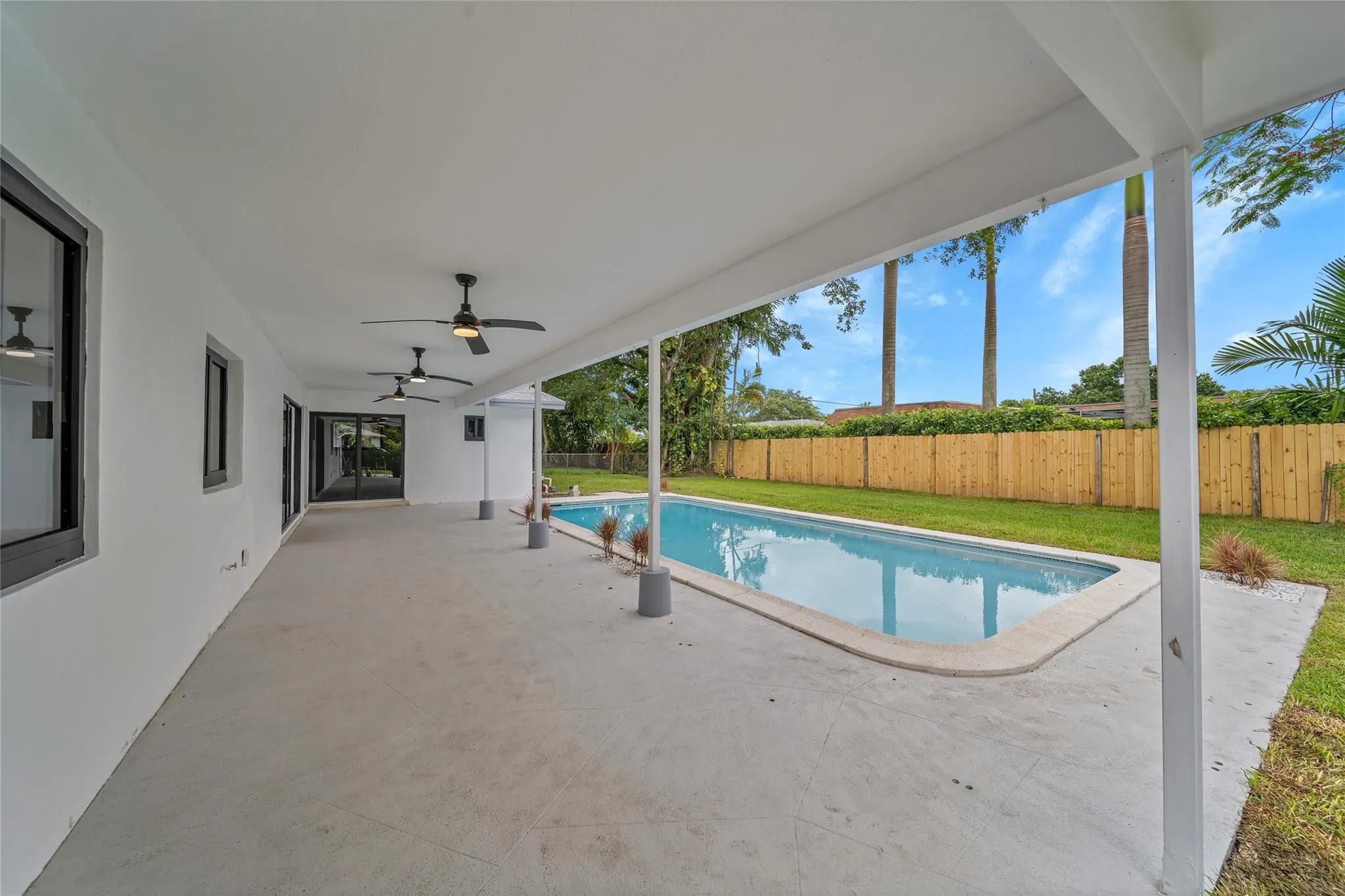 7301 NW 13th Ct