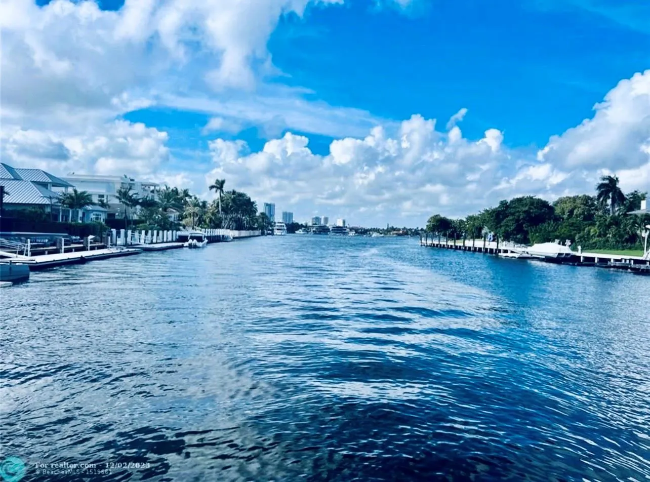 23 Isla Bahia Dr