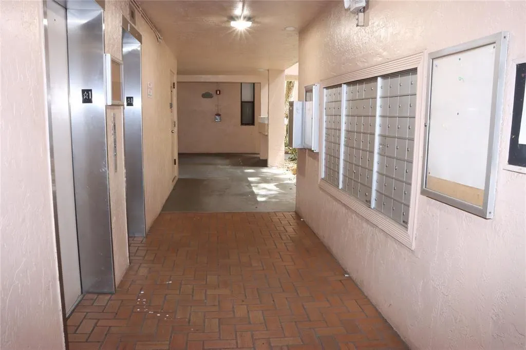 6800 Cypress Rd, #310