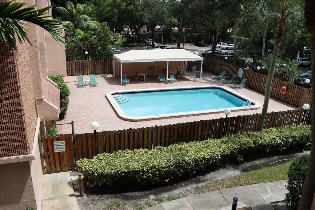 6800 Cypress Rd, #310